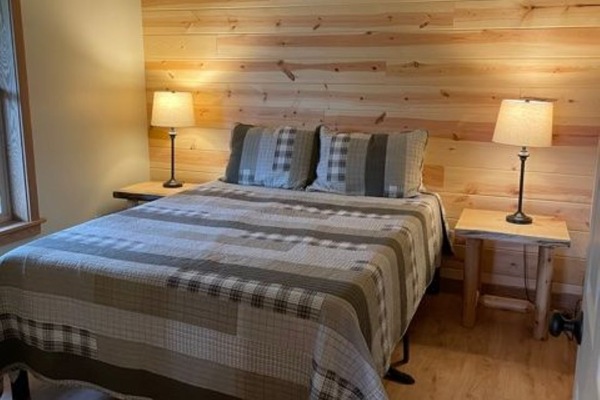 Bedroom 2. Queen bed.