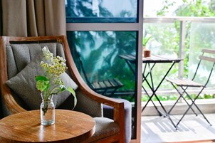 Premium bedding, memory foam beds, minibar, in-room safe