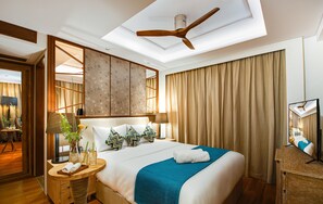 Premium bedding, memory-foam beds, minibar, in-room safe - Seasalter Maldives (Hulhumalé)
