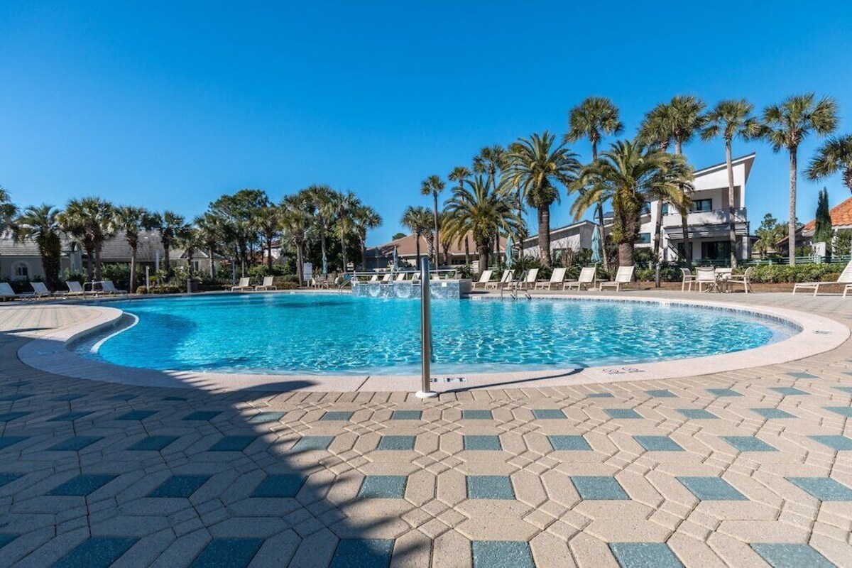Photo 53 of Private Pool! 6 Seater Golf Cart! 4 Chairs 2 Umbrella Set Up! Ping Pong!