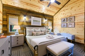 4 Schlafzimmer, Schreibtisch, Bügeleisen/Bügelbrett, WLAN