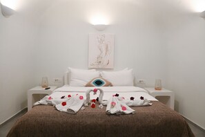 2 bedrooms, in-room safe, iron/ironing board, WiFi