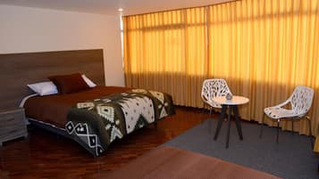 1 habitación, minibar con artículos gratuitos y escritorio