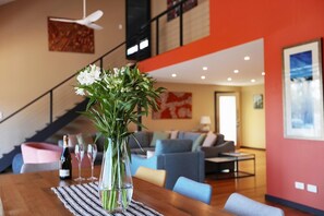 Dining - Cove View Retreat St.Helens (St Helens)