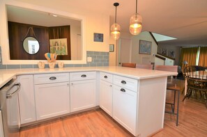 Interior - Less Than 2 Blocks to Sand & Sea at 6 Philadelphia Square, Rehoboth Beach! (Rehoboth Beach)