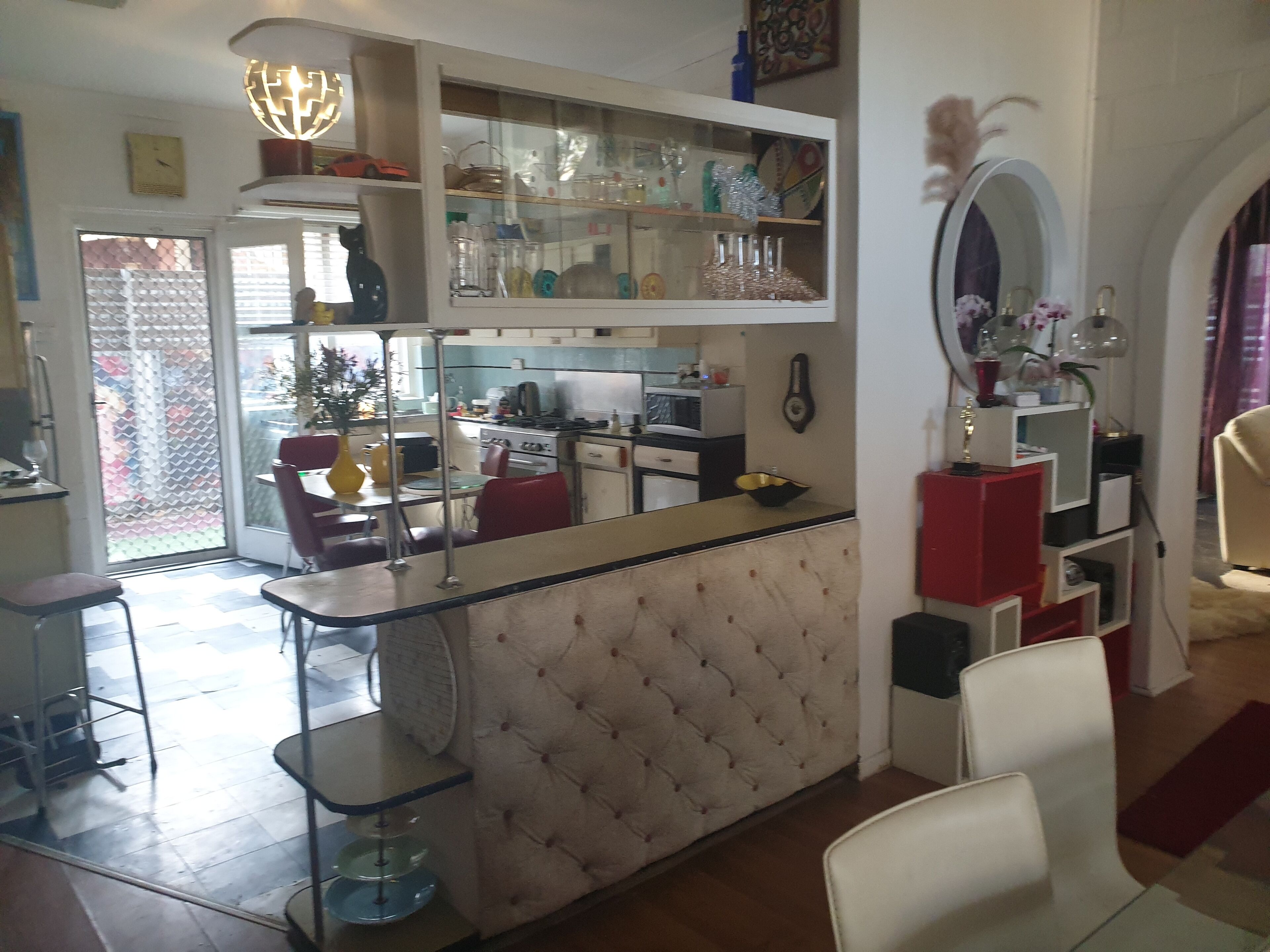 Bohemian Beach Bliss  1 mins walk to the  beach and 3 mins  to Sema4 shops!