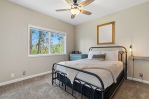 5 bedrooms, iron/ironing board, travel cot, free WiFi