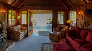 TV connectée, cheminée