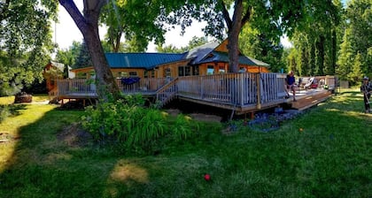 HISTORIC RUSHING WATER LODGE on the rogue river was built in 1910