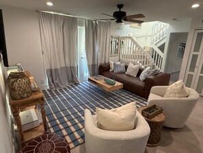 Smart TV - Beautiful  Townhouse, a few steps from the Beach (Lauderdale-By-The-Sea)