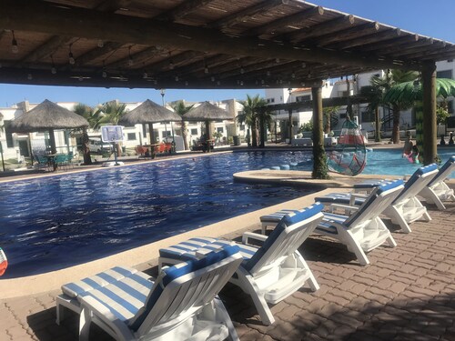 Beautiful and private house near Playa Cerritos