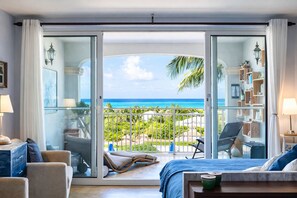 1 Schlafzimmer, Zimmersafe, Schreibtisch, Bügeleisen/Bügelbrett