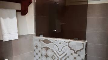Double Room | Bathroom | Shower, towels, soap, toilet paper