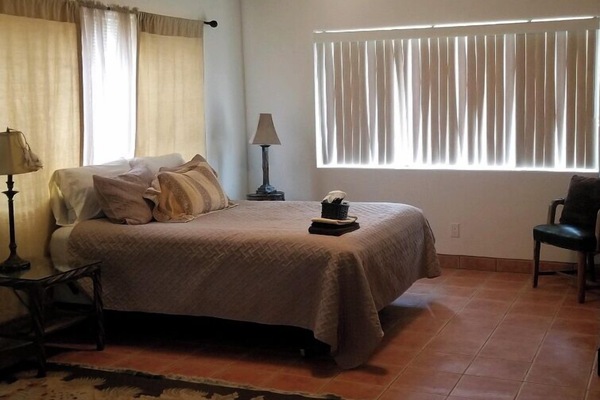 Wifi gratis y ropa de cama