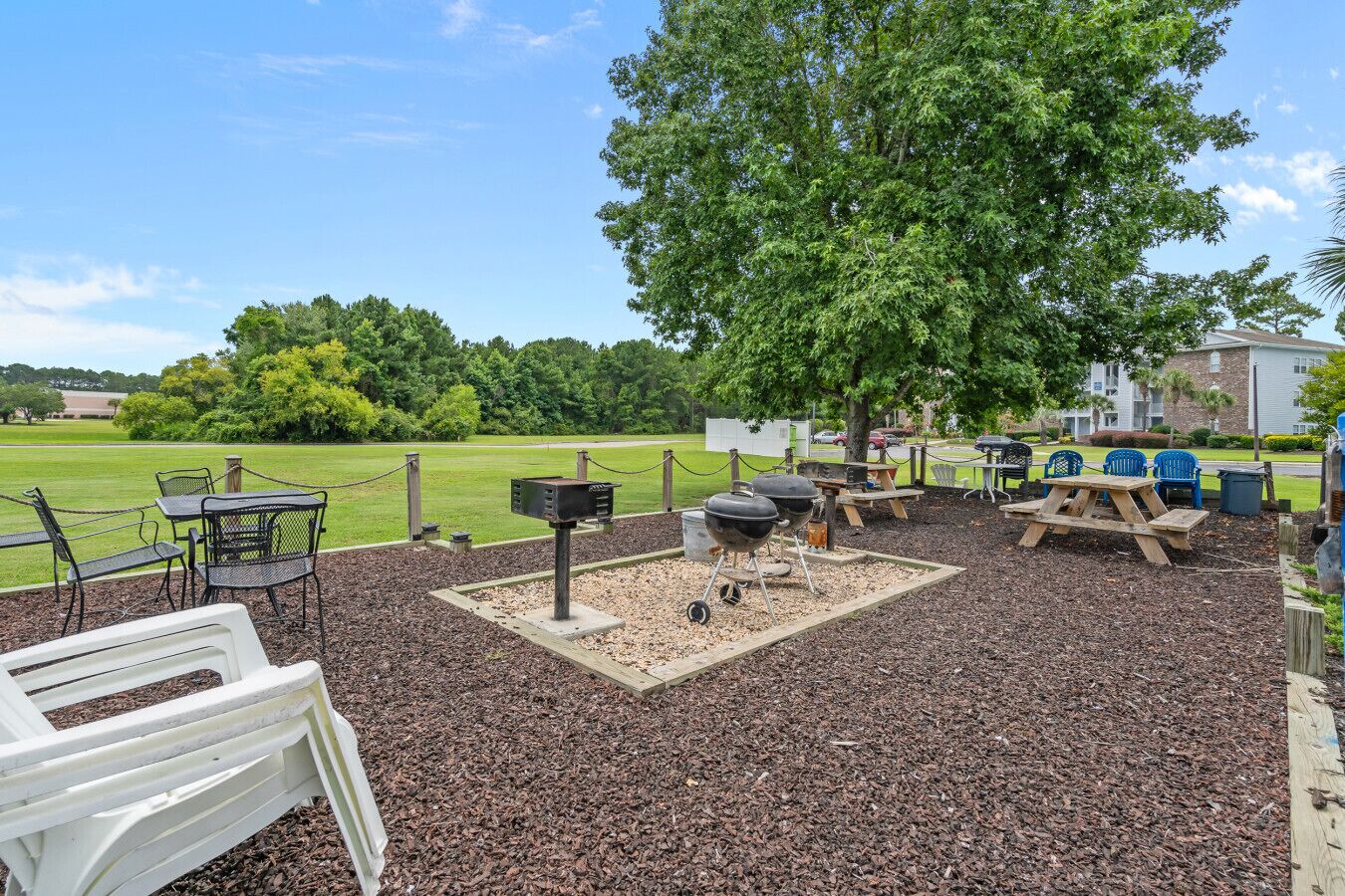 屋外ダイニングエリア