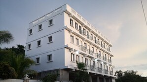Exterior detail - Jerusalem of Cancun Pansion Apts. (Cancun)