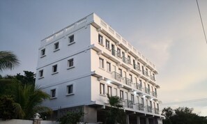 Exterior detail - Jerusalem of Cancun Pansion Apts. (Cancun)