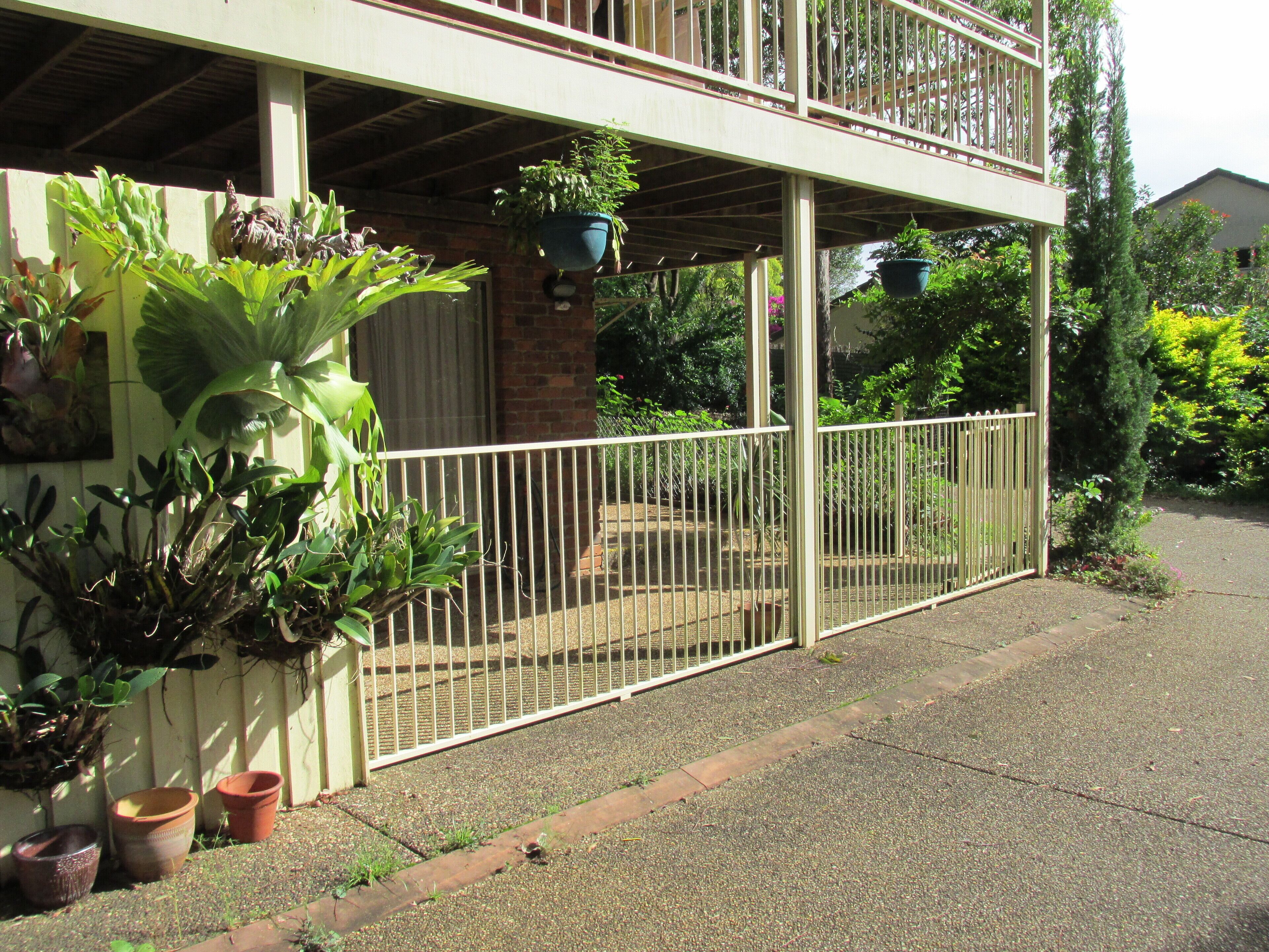 Fully Self Contained Villa Unit on Nerang River Acreage    