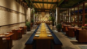 4 restaurantes; se sirven desayunos 