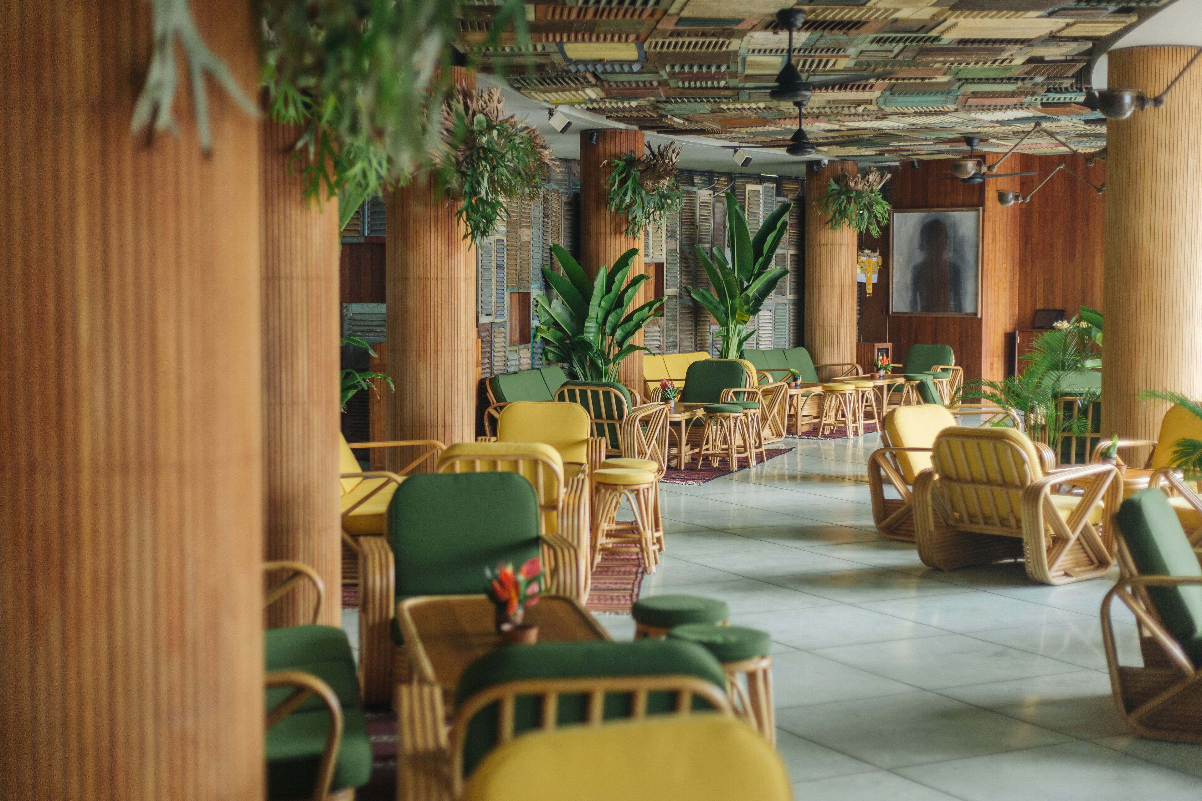 2 bars/lounges, 2 beach bars, swim-up bar, poolside bar