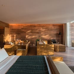 Oceanfront Studio | 1 bedroom, premium bedding, free minibar items, in-room safe