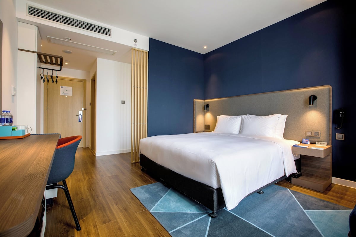 In-room safe, blackout drapes, soundproofing, iron/ironing board