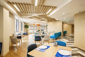 Restaurant - Holiday Inn Express Zhangjiagang Free Trade Zone by IHG (Suzhou)