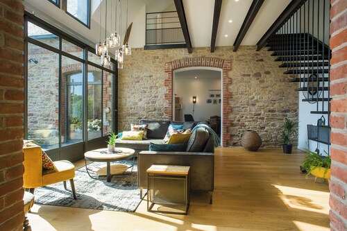 Character house downtown 300m from the port and 700m from the beach