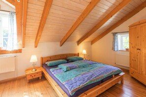 2 habitaciones, cuna de viaje y wifi gratis