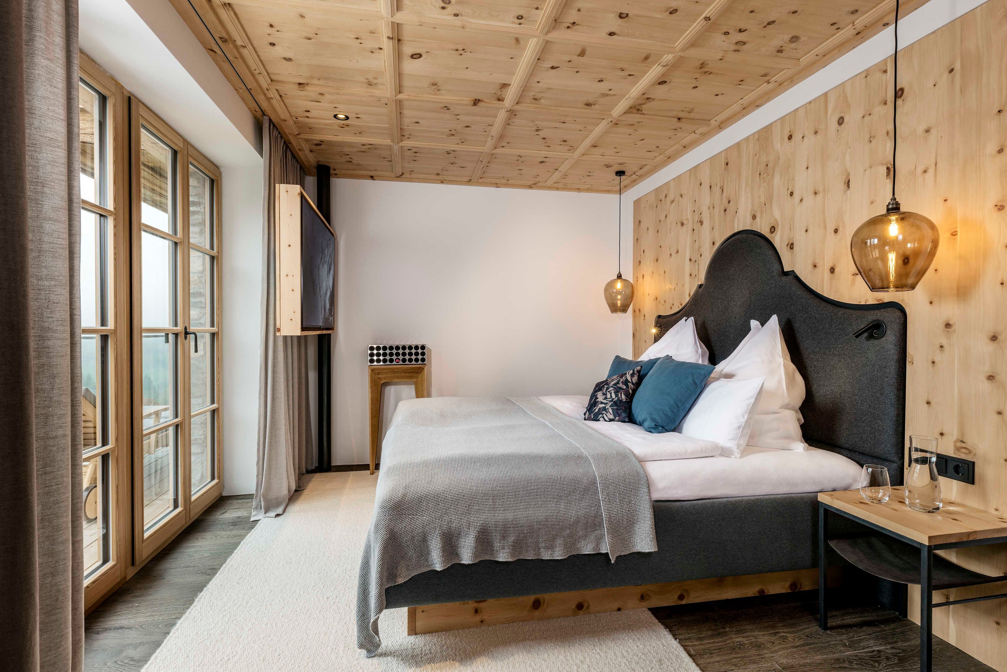 3 slaapkamers, een bureau, reisbedje, wifi