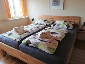 3 bedrooms, WiFi, bed sheets