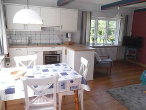 Unclassified image, 5 of 8, button - Traumstr. 50, apt. east (Utersum)