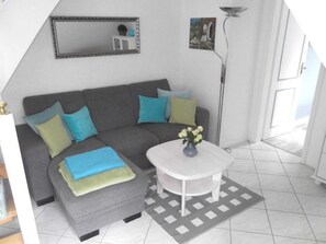 Una televisión de pantalla plana