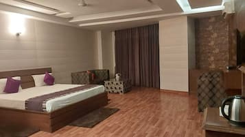 Executive Room, 2 Bedrooms, Smoking, Mountain View | Down duvets, pillow-top beds, minibar, in-room safe