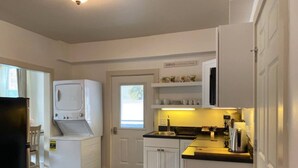 Coffee/tea maker, fridge, microwave, oven - New Studio In Town, By the Water (Williamstown)
