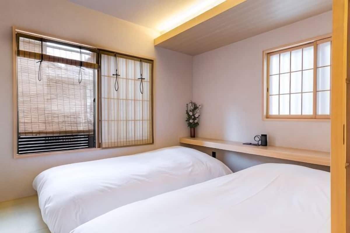 Premium bedding, minibar, in-room safe, individually decorated