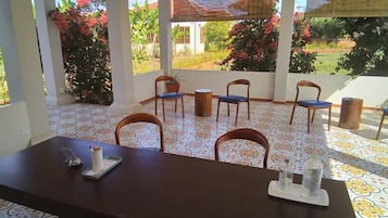 Façana frontal de l'allotjament