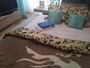 1 bedroom, iron/ironing board, WiFi