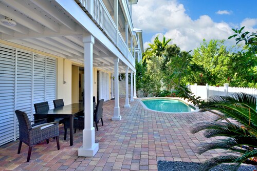 Waterfront 4 Bed 4 Bath Home in Key Cove Landings