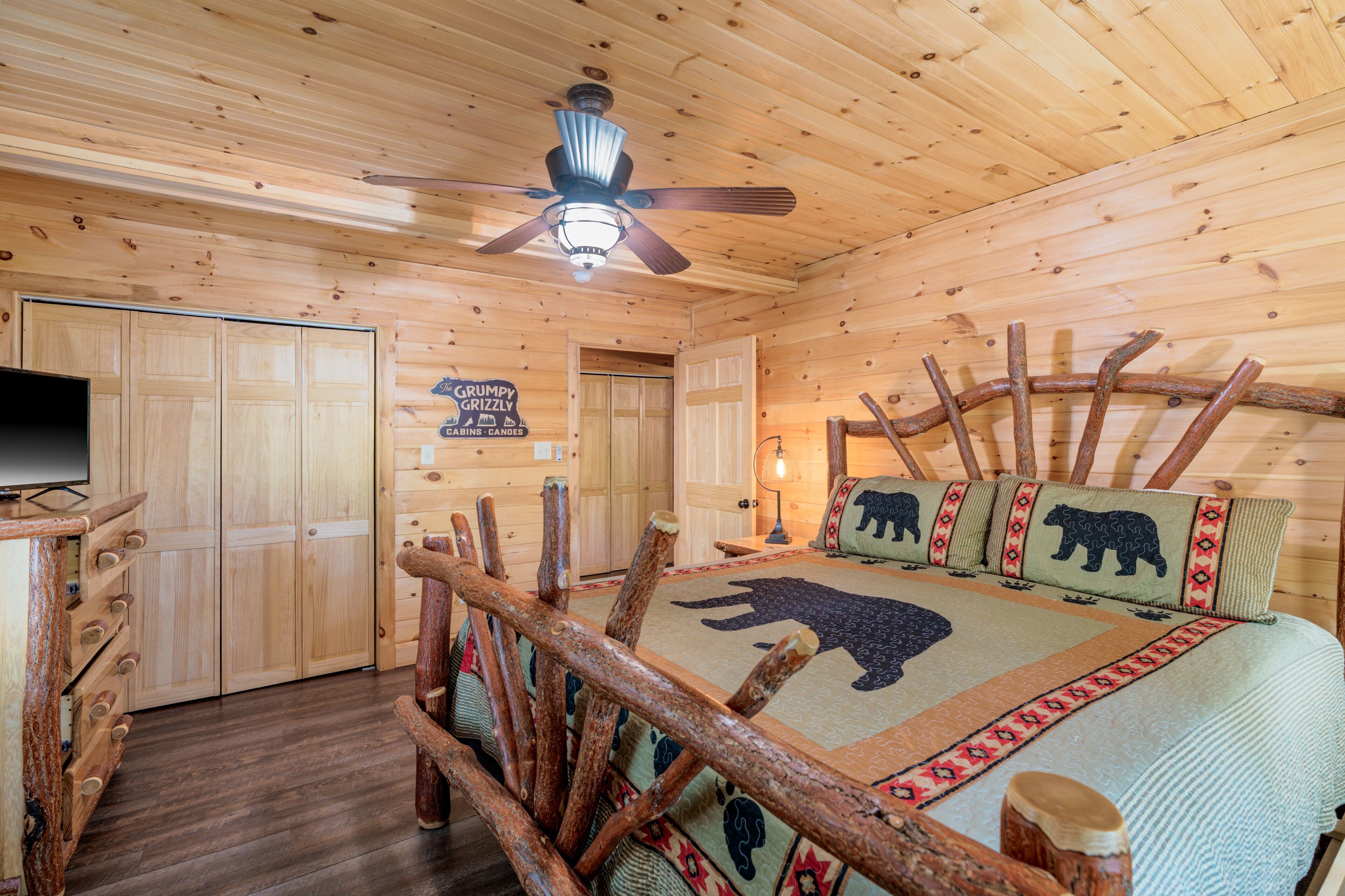 Cabin, 3 Bedrooms | 3 bedrooms, free WiFi