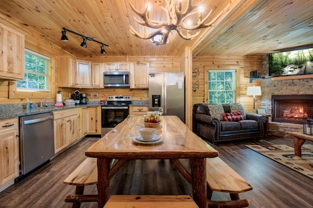 Cabin, 3 Bedrooms | Private kitchen | Fridge, dishwasher, coffee/tea maker, toaster