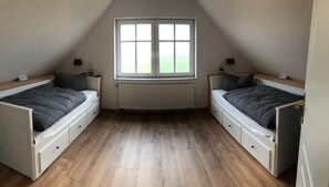 2 Schlafzimmer, Zimmersafe, Bügeleisen/Bügelbrett, kostenloses WLAN