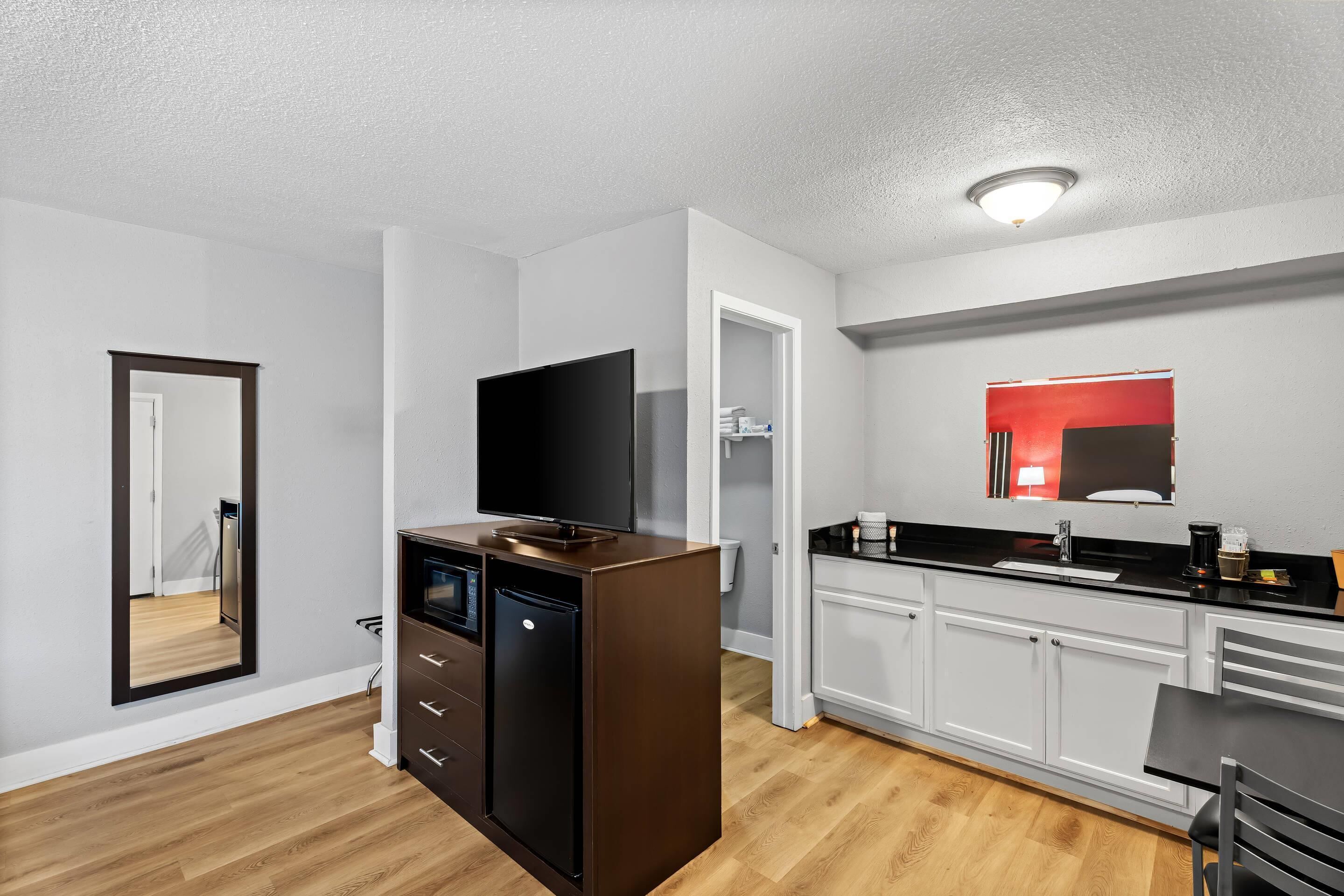 Individually decorated, individually furnished, laptop workspace