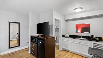 特色装修、特色家居、笔记本电脑工作区、遮光窗帘