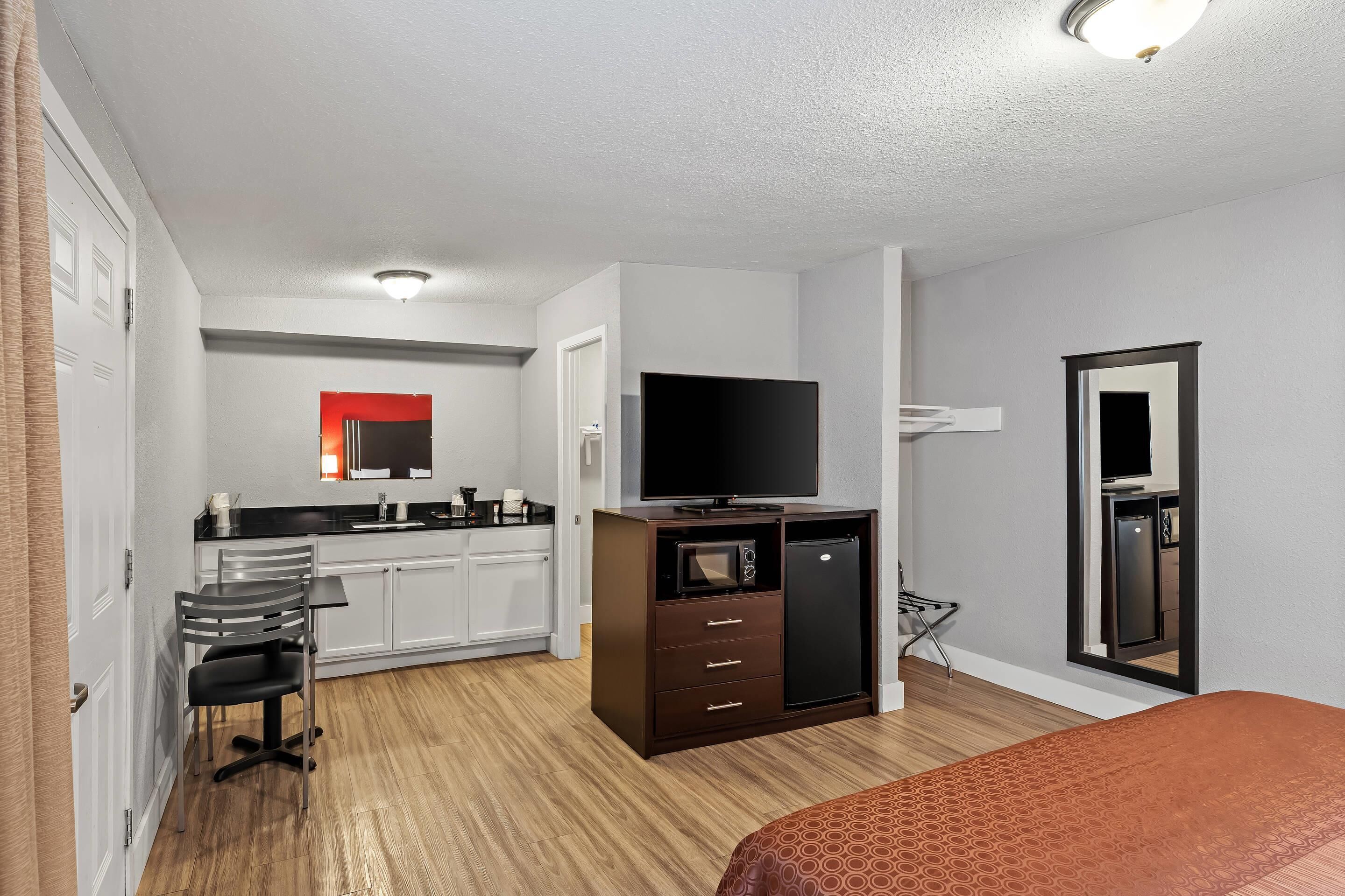 Individually decorated, individually furnished, laptop workspace