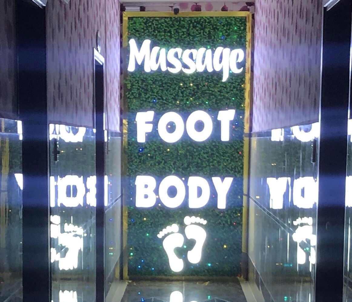 Salas de tratamiento para parejas y masajes con piedras calientes 