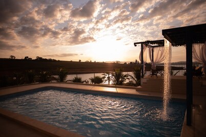 GREAT HOUSE ON LAKE OF FURNAS