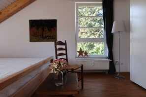 2 Schlafzimmer, Reisekinderbett, WLAN