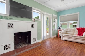 Interior - Jetski, Fish and/or Relax in our Lake Sebring Lakehouse (Sebring)