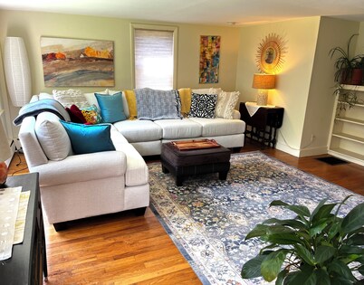 Cozy House in the heart of Waterville Maine.